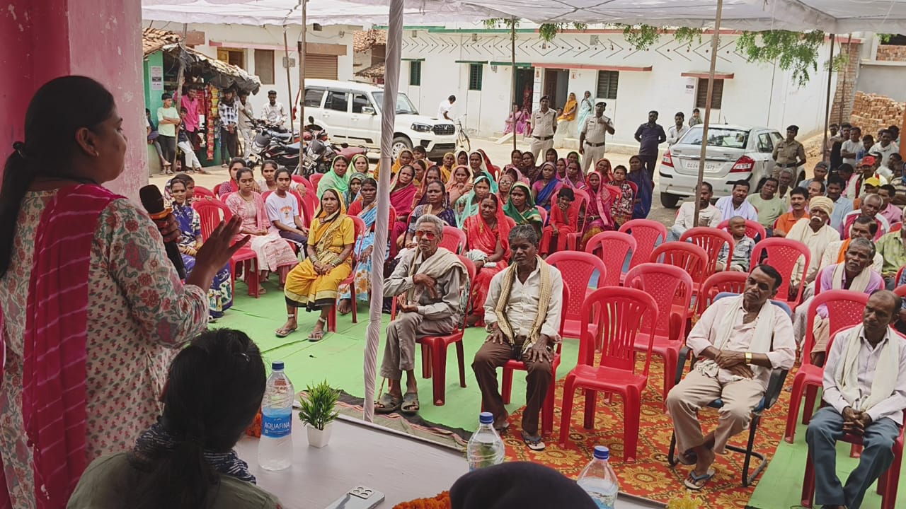 आदिवासी हितग्राहियों को योजनाओं का लाभ दिलाने 17 से 30 जून तक लगेगा "धरती आबा शिविर