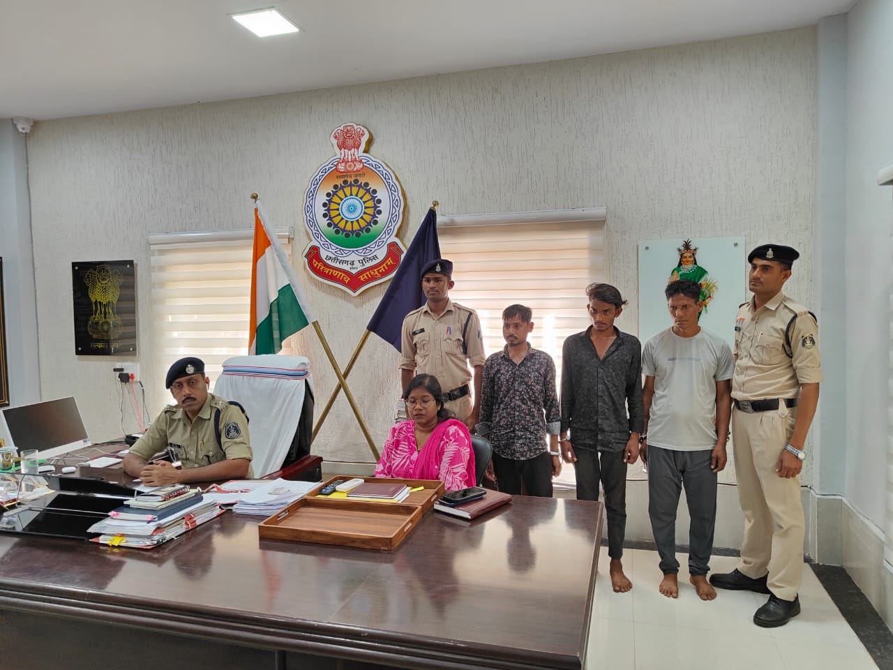 खैरागढ़ पुलिस की बड़ी कार्यवाही: अवैध शराब के साथ तीन आरोपी गिरफ्तार