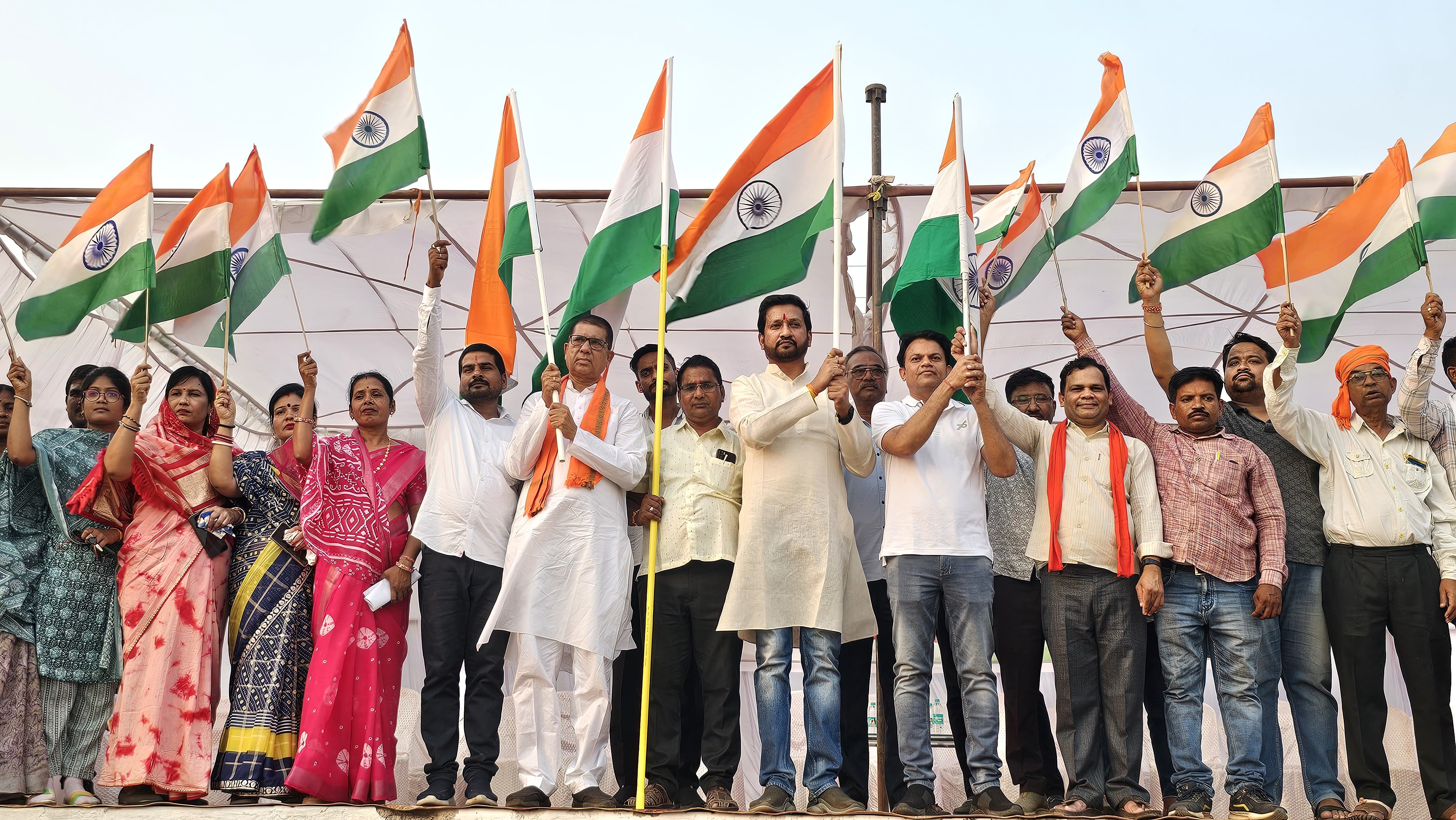 पहलगाम में शहीद नागरिकों को श्रद्धांजलि, खैरागढ़ में भव्य तिरंगा यात्रा और 'तिरंगा सेल्फी' कार्यक्रम का आयोजन